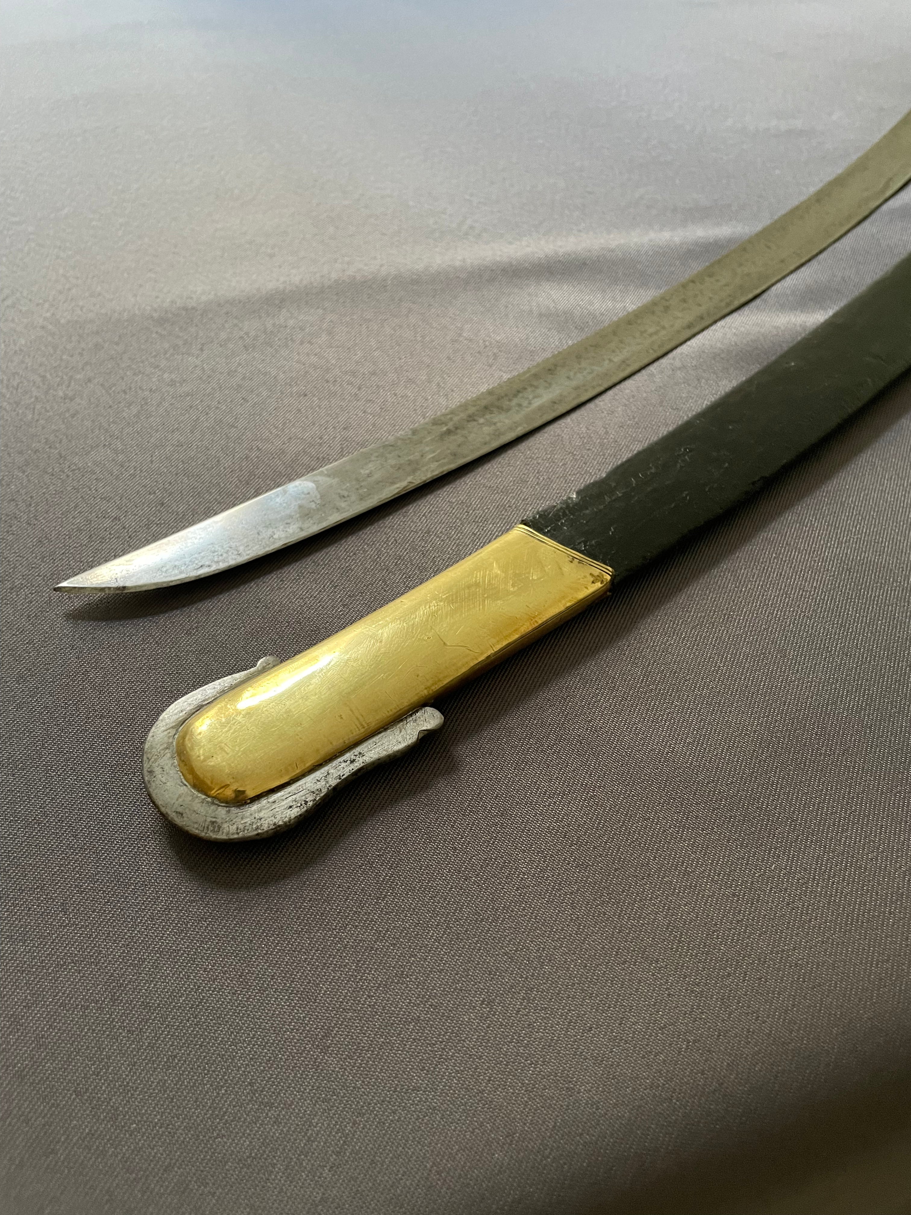 Sabre d'officier de cavalerie légère époque Révolution et Consulat