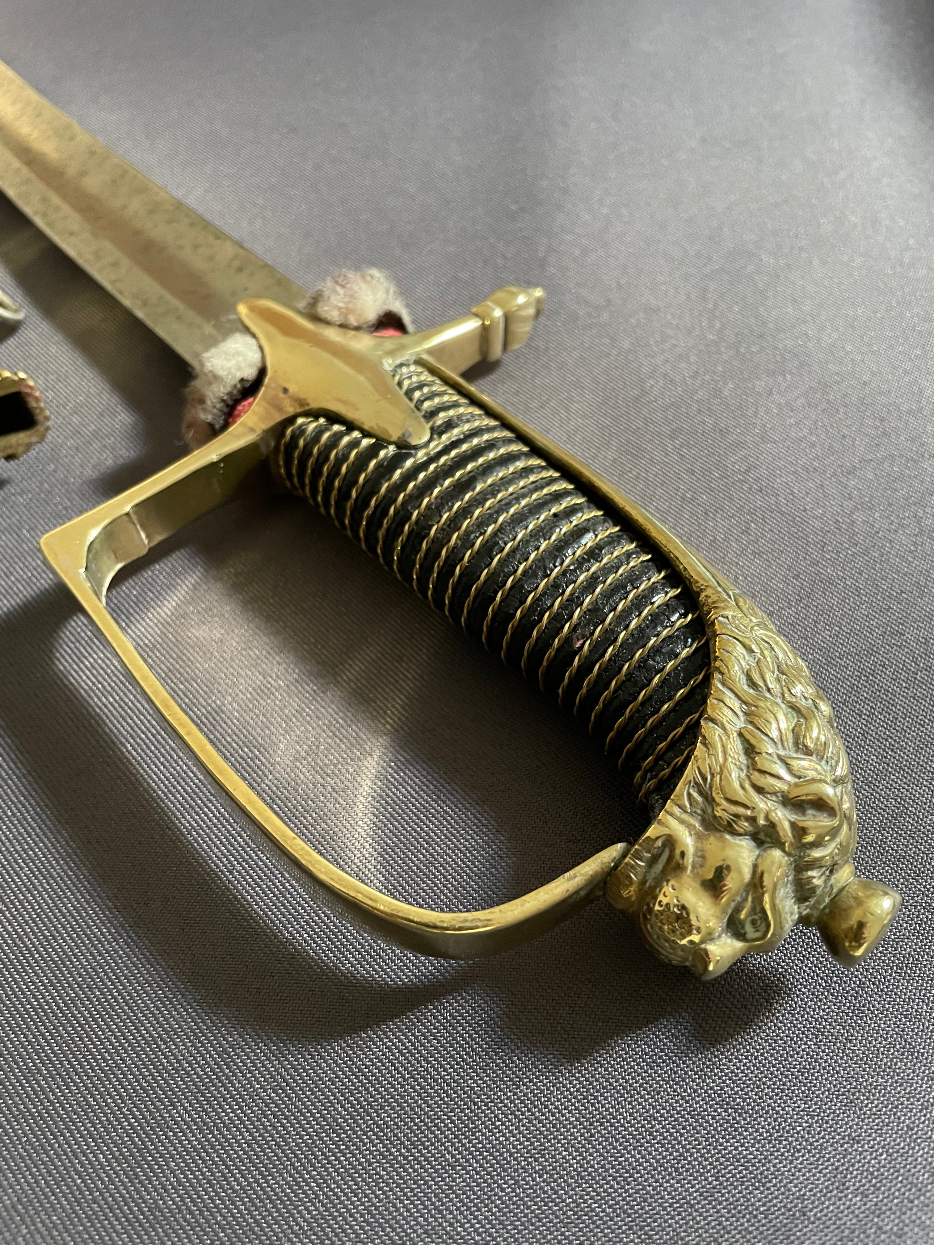 Sabre d'officier de cavalerie légère époque Révolution et Consulat